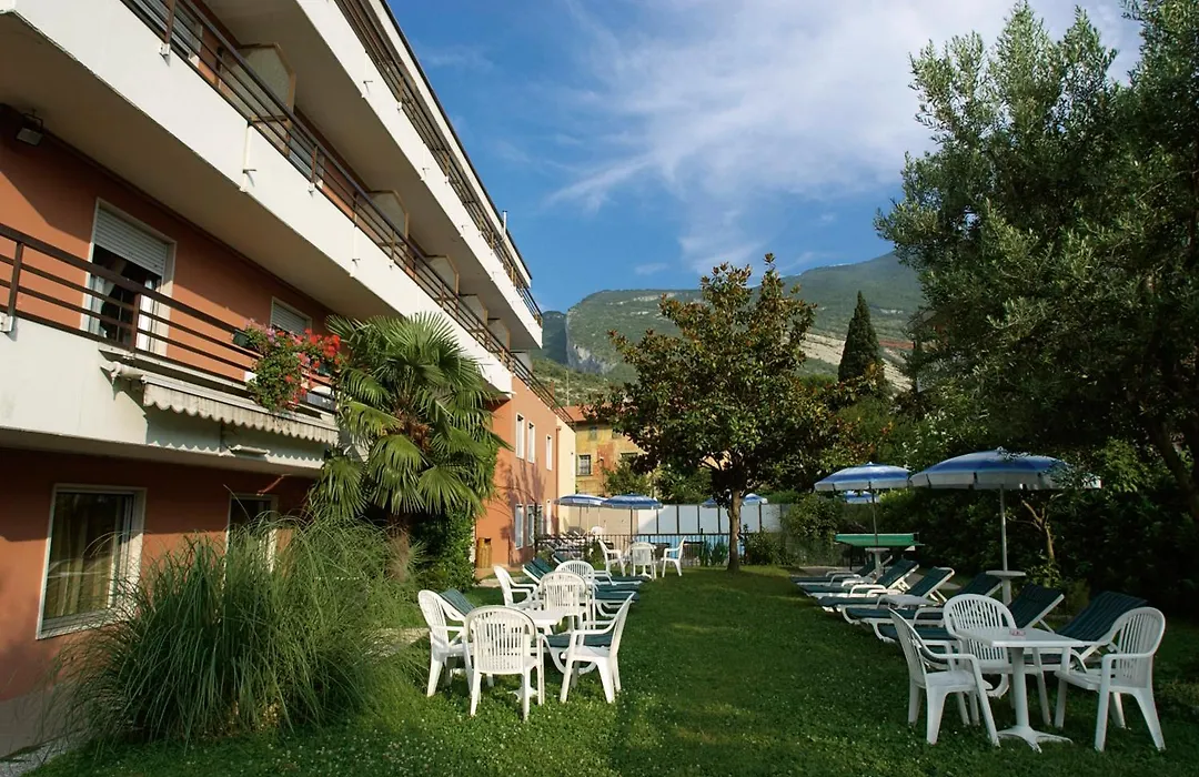 Hotel Garni Villa Magnolia-1
